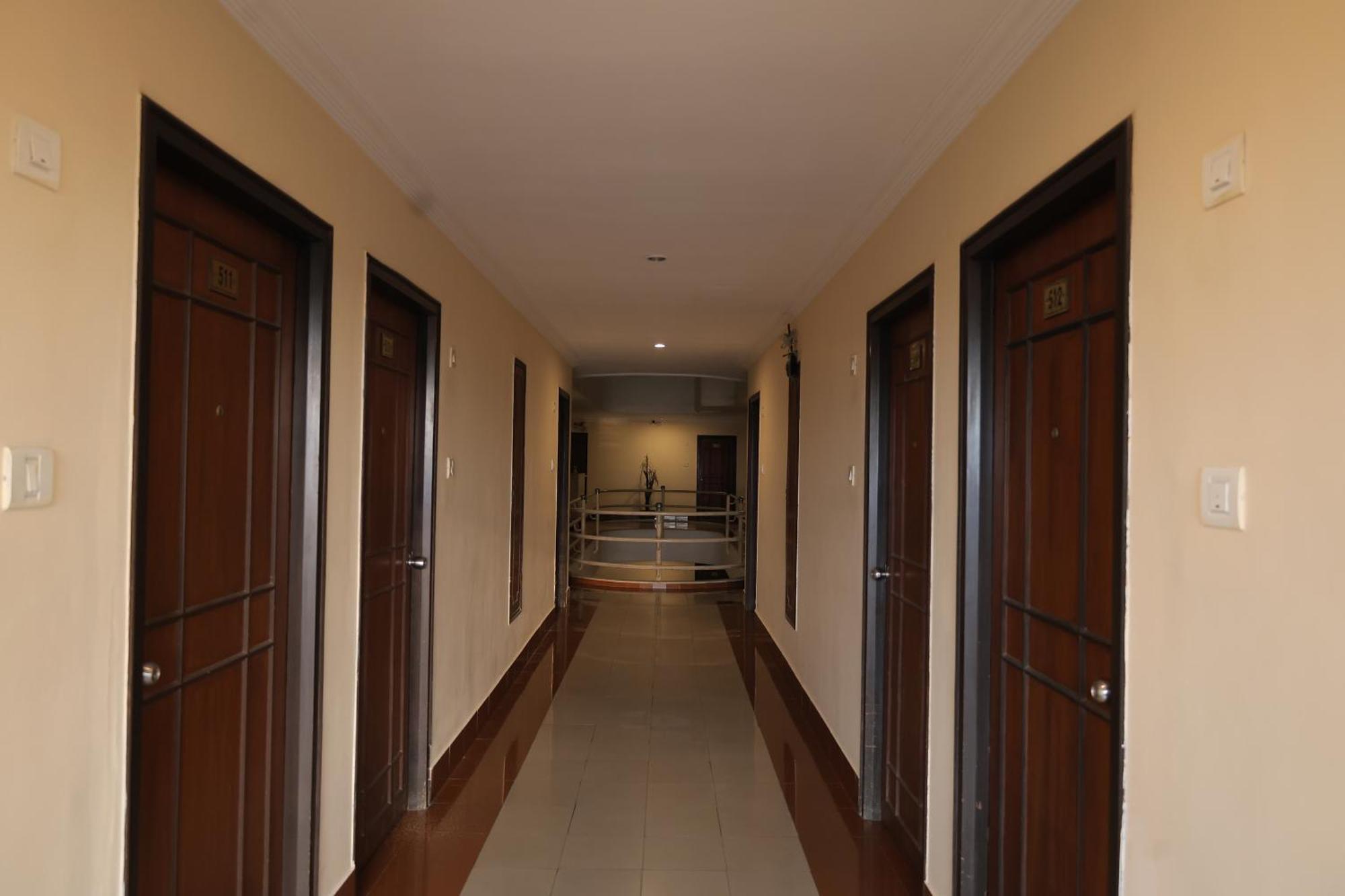 Hotel Mangalore International Esterno foto