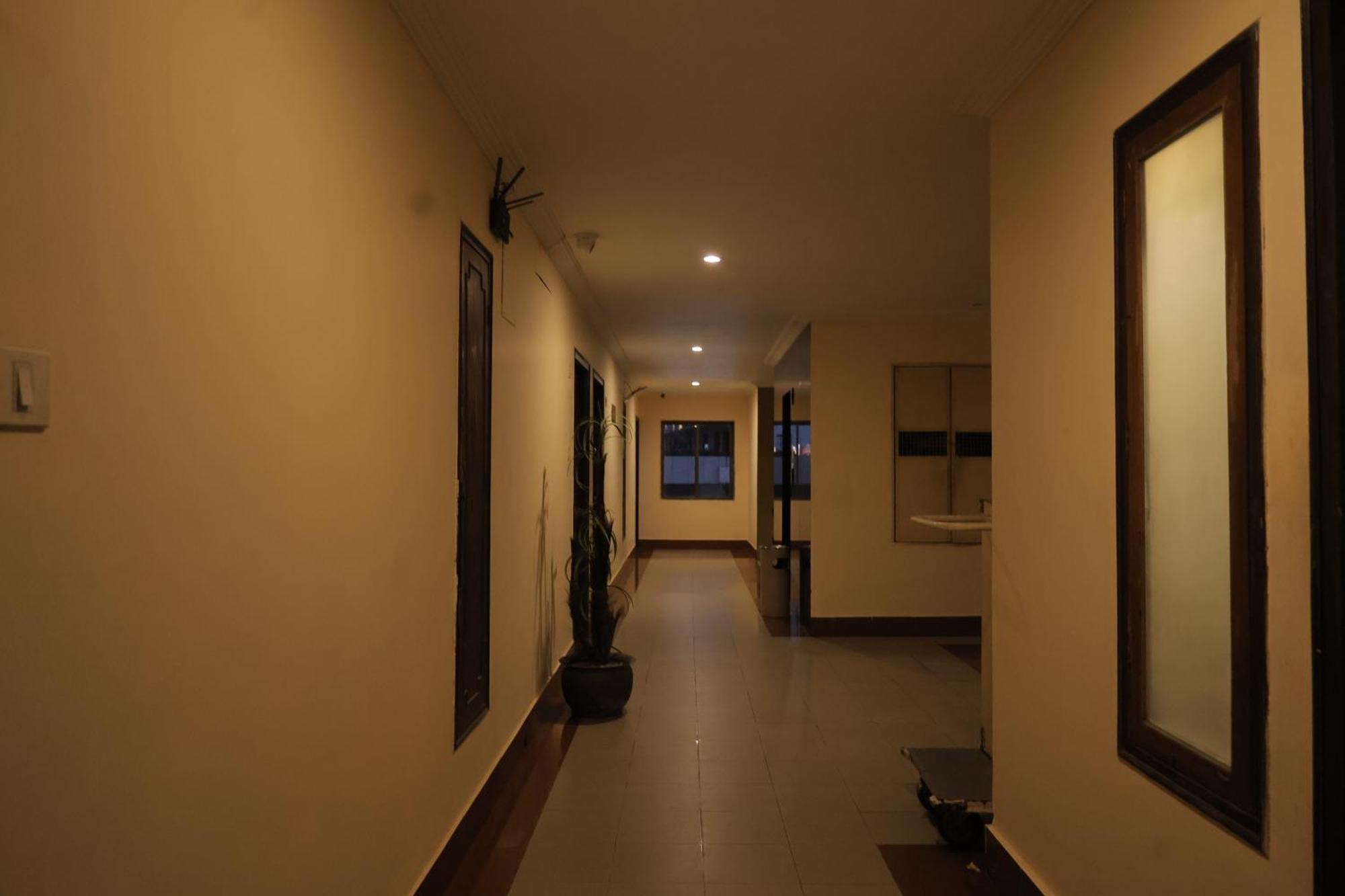 Hotel Mangalore International Esterno foto