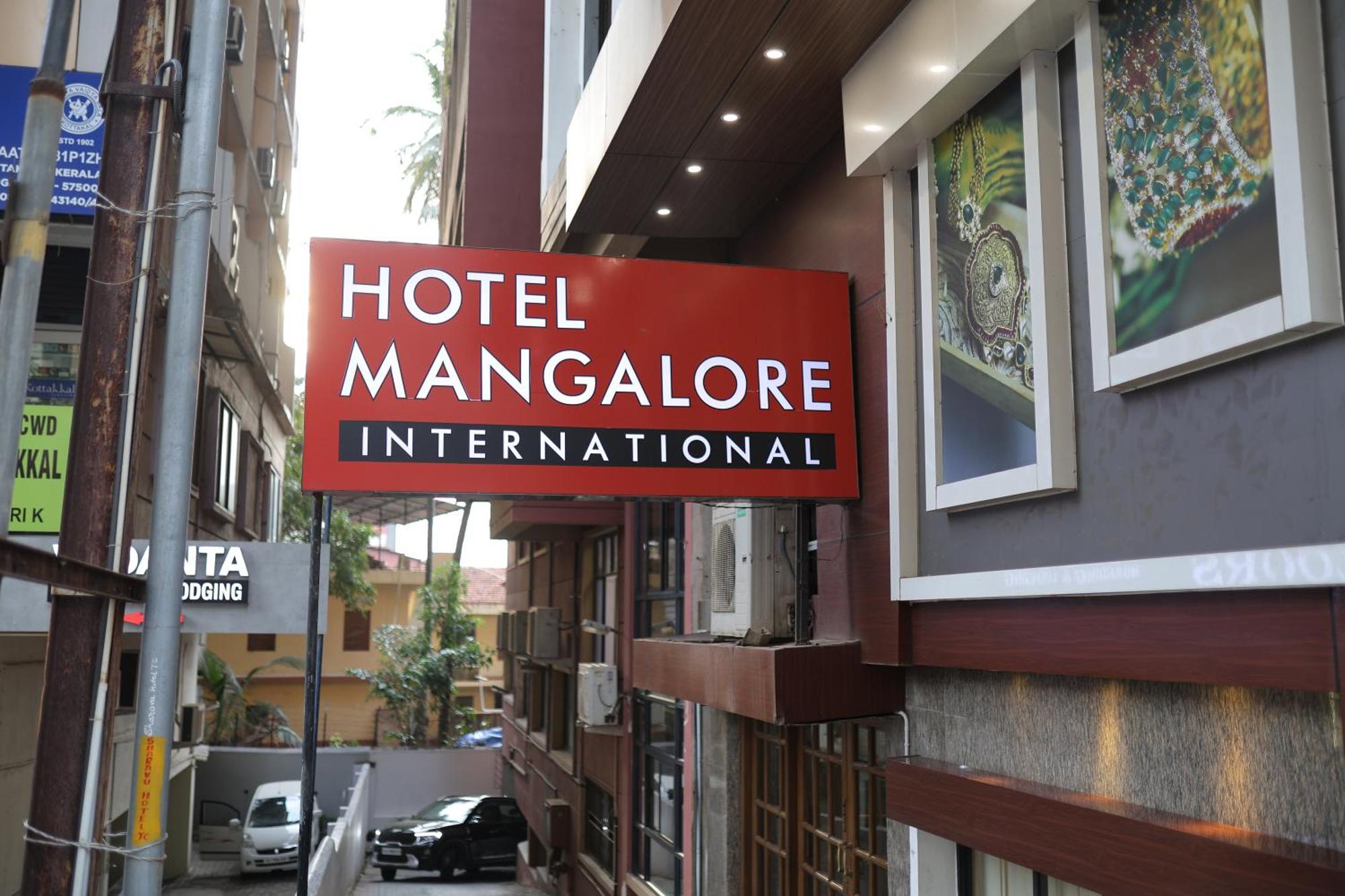 Hotel Mangalore International Esterno foto