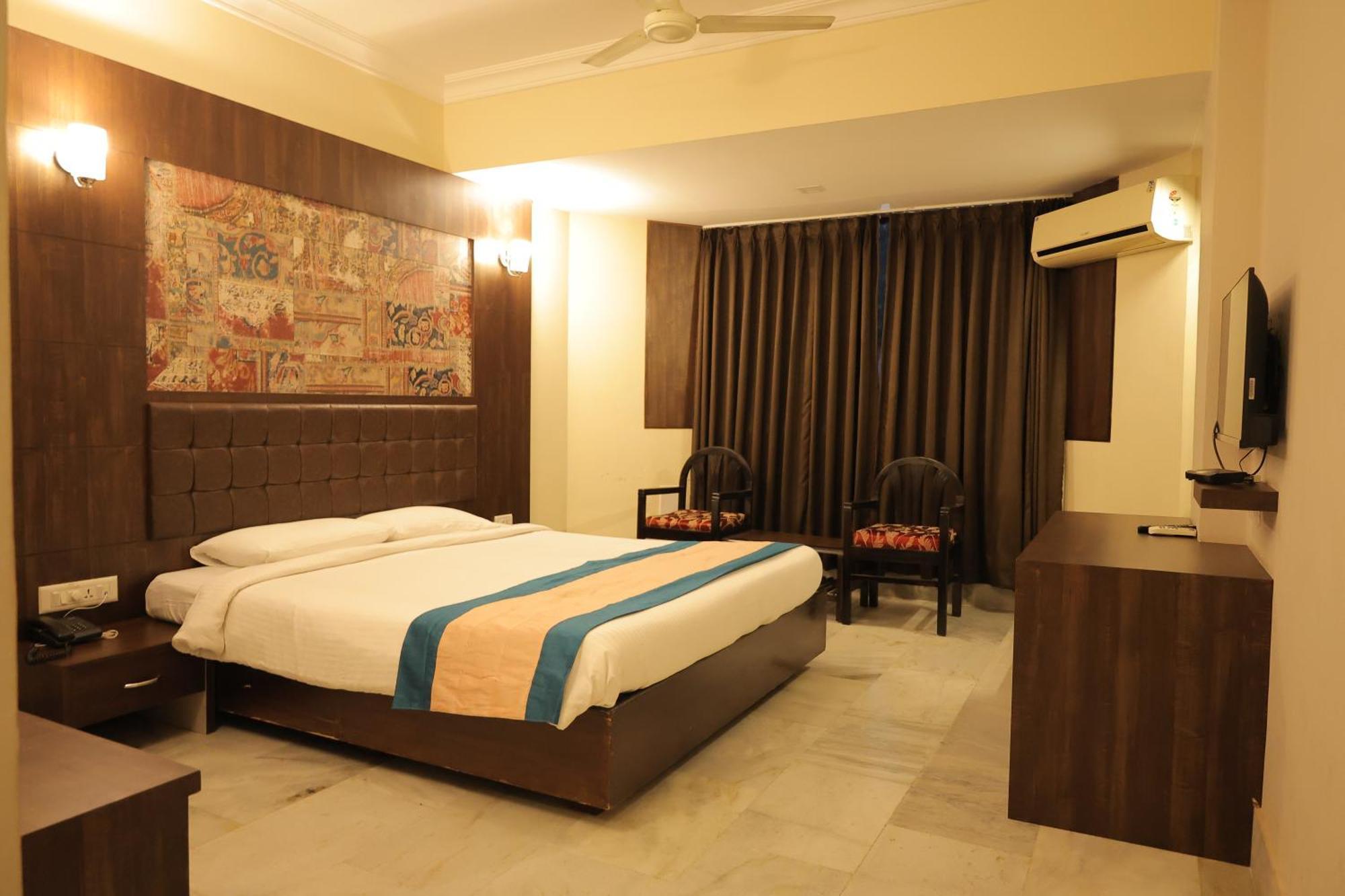 Hotel Mangalore International Esterno foto