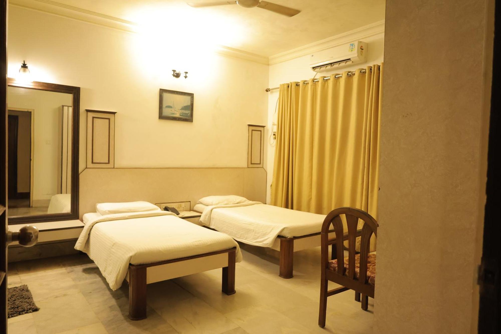 Hotel Mangalore International Esterno foto