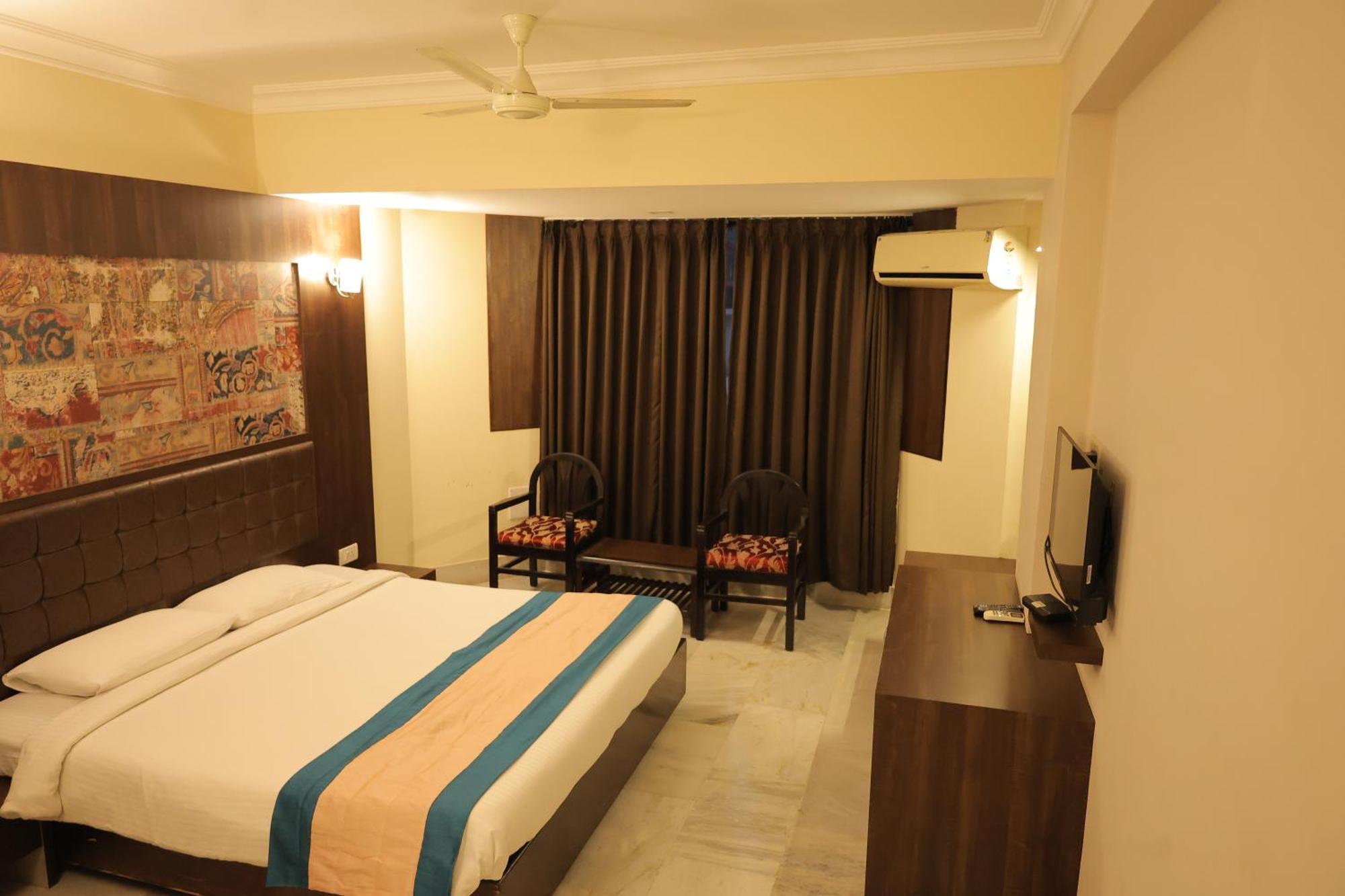 Hotel Mangalore International Esterno foto