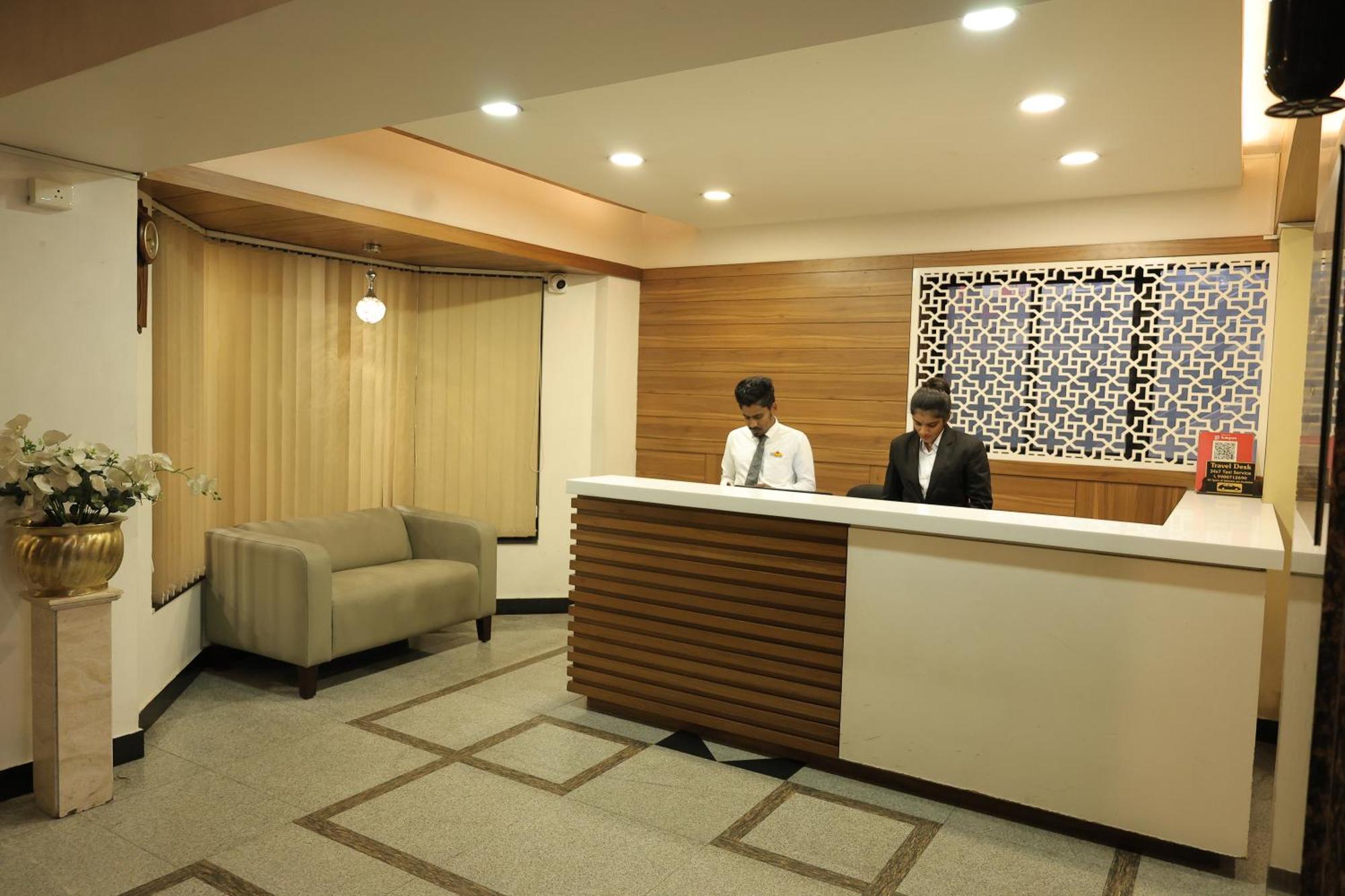 Hotel Mangalore International Esterno foto