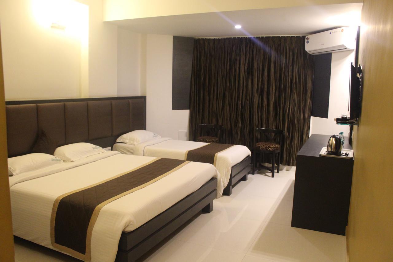 Hotel Mangalore International Esterno foto