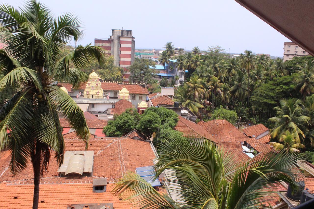 Hotel Mangalore International Esterno foto