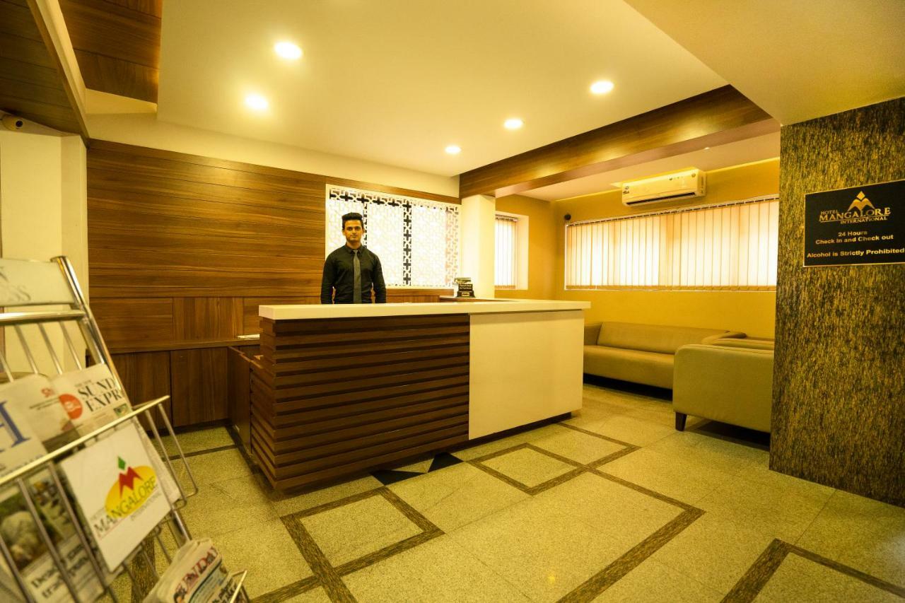 Hotel Mangalore International Esterno foto